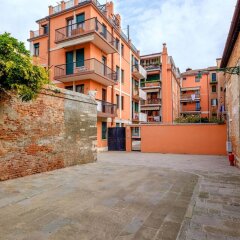 Отель Casa Luminosa Венеция вид на фасад