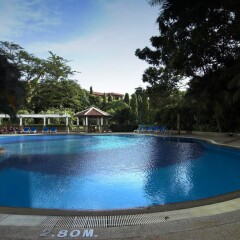 Отель Waterfront Suites Phuket by Centara бассейн фото 3