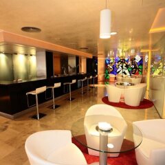 Ayre Gran Hotel Colon гостиничный бар