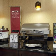 Отель Hampton Inn Columbus-International Airport США, Колумбус - отзывы, цены и фото номеров - забронировать отель Hampton Inn Columbus-International Airport онлайн интерьер отеля фото 2