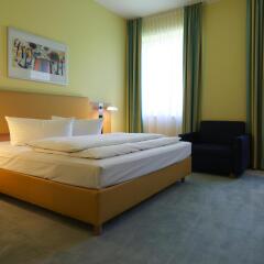 Отель IntercityHotel Düsseldorf комната для гостей