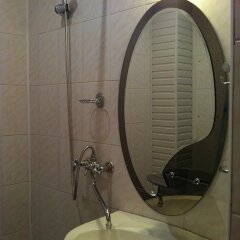 Гостиница Guest House Shturval в Анапе отзывы, цены и фото номеров - забронировать гостиницу Guest House Shturval онлайн Анапа ванная