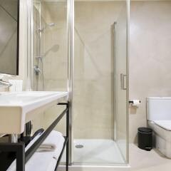 Отель Uma Suites Metropolitan ванная фото 2