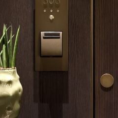 Bulgari Hotel Milan сейф в номере