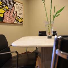 Отель Elegant And Cozy Central Apt • 5' To Athens Metro St Афины помещение для мероприятий