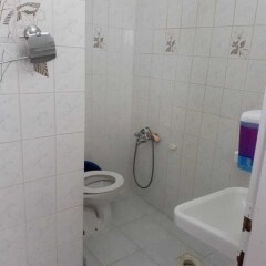 Kucuk Aile Pansiyonu Турция, Зейтинбели - отзывы, цены и фото номеров - забронировать отель Kucuk Aile Pansiyonu онлайн ванная