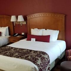 Отель Best Western Plus Greenwell Inn комната для гостей