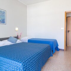 Hotel Los Angeles сейф в номере