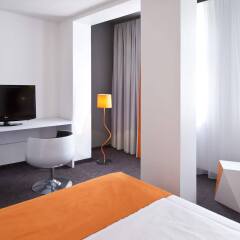 Отель Wyndham Garden Düsseldorf City Centre Königsallee удобства в номере