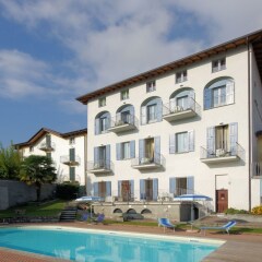 Отель Residence Celeste Меззегра вид на фасад фото 2