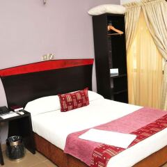 Suru Express Hotel Surulere комната для гостей фото 4