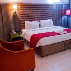 Glee Hotel комната для гостей
