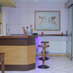 Отель Athens City Apartments & Hotel Греция, Афины - отзывы, цены и фото номеров - забронировать отель Athens City Apartments & Hotel онлайн гостиничный бар