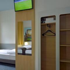 Отель B&B Hotel Dresden Германия, Дрезден - отзывы, цены и фото номеров - забронировать отель B&B Hotel Dresden онлайн сейф в номере