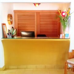 Отель Idle Awhile Resort Ямайка, Саванна-Ла-Мар - отзывы, цены и фото номеров - забронировать отель Idle Awhile Resort онлайн интерьер отеля
