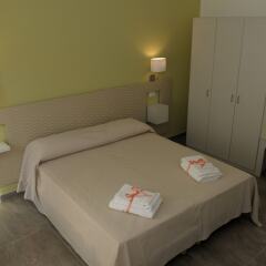 Отель Della Torre Rooms Лечче комната для гостей фото 5