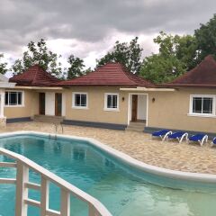 Отель Coral Seas Garden Resort бассейн
