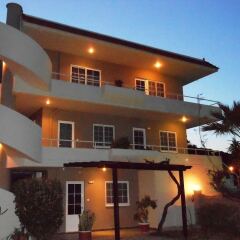 Отель Villa Olive Grove вид на фасад фото 2