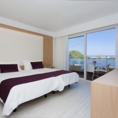 Отель Insotel Cala Mandía Resort & Spa - All Inclusive комната для гостей фото 5