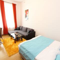 Апартаменты CheckVienna Edelhof Apartments комната для гостей фото 6