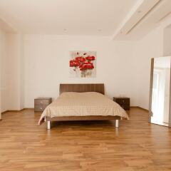 Отель Charming Seafront Apartment, Perfect for Families Мальта, Слима - отзывы, цены и фото номеров - забронировать отель Charming Seafront Apartment, Perfect for Families онлайн комната для гостей