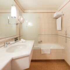 President Hotel Афины ванная