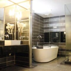 Отель FX Hotel Guan Qian Suzhou Китай, Сучжоу - отзывы, цены и фото номеров - забронировать отель FX Hotel Guan Qian Suzhou онлайн ванная фото 2