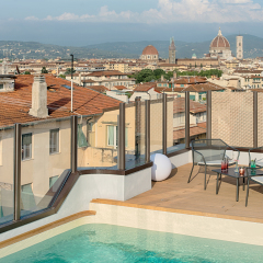 Отель NH Firenze балкон