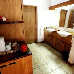 Отель Anchorage Beach Resort удобства в номере