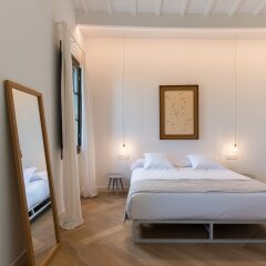 Sodium Hotel Boutique сейф в номере