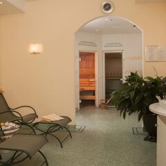 Hotel Kaiserhof Wien бассейн