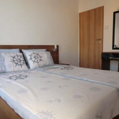Отель Guest House Petrovi Болгария, Равда - отзывы, цены и фото номеров - забронировать отель Guest House Petrovi онлайн сейф в номере
