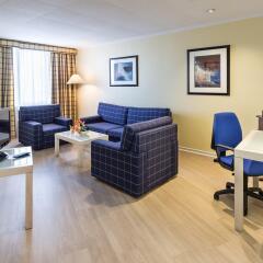 Отель Holiday Inn Lisbon комната для гостей фото 5