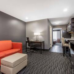 Отель Hawthorn Suites by Wyndham Columbus West комната для гостей