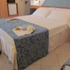 Hotel 4 Stagioni Риччоне в номере фото 2
