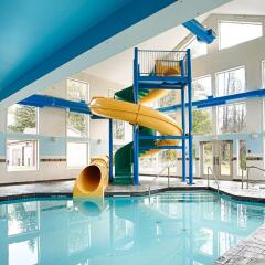 Отель BEST WESTERN PLUS Valemount Inn & Suites бассейн