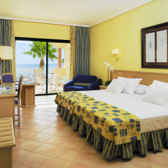 Отель H10 Sentido Playa Esmeralda - Adults Only комната для гостей
