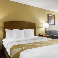 Отель Quality Inn & Suites Los Angeles Airport - LAX комната для гостей фото 2