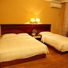 Guangzhou Hung Fuk Mun Hotel сейф в номере