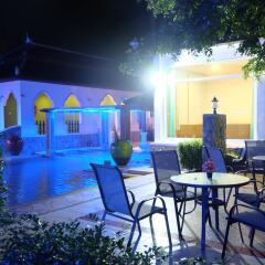 Отель Mandawee Resort & Spa бассейн фото 3