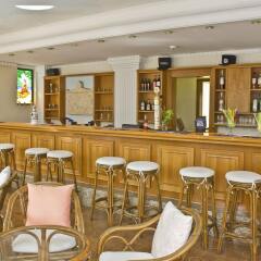 Nafsika Hotel гостиничный бар