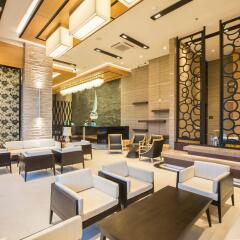 The Marina Phuket Hotel развлечения
