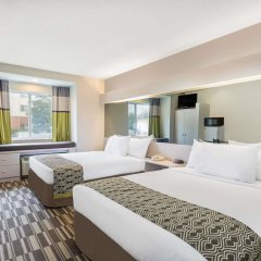 Отель Microtel Inn & Suites by Wyndham Richmond Airport США, Сандстон - отзывы, цены и фото номеров - забронировать отель Microtel Inn & Suites by Wyndham Richmond Airport онлайн комната для гостей