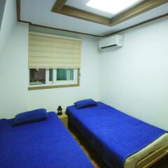 The One Hostel комната для гостей