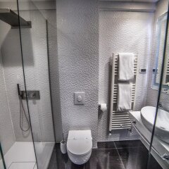 Hotel Forty Two in Zagreb, Croatia from 100$, photos, reviews - zenhotels.com bathroom