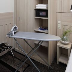 Wellton Centrum Hotel & Spa сейф в номере