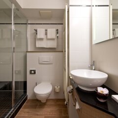 Отель Leonardo Hotel Munich City Olympiapark Германия, Мюнхен - 2 отзыва об отеле, цены и фото номеров - забронировать отель Leonardo Hotel Munich City Olympiapark онлайн ванная фото 2