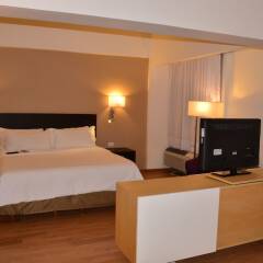 Отель Fiesta Inn Tlalnepantla Мексика, Тлальнепантла-де-Бас - отзывы, цены и фото номеров - забронировать отель Fiesta Inn Tlalnepantla онлайн удобства в номере