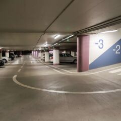Отель The Plaza Tirana парковка