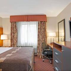 Отель Ramada Staten Island комната для гостей фото 2